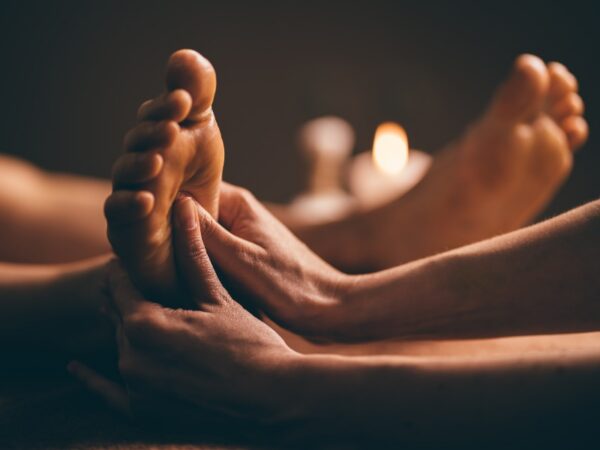 Cooling and tension-reducing foot treatment 45'